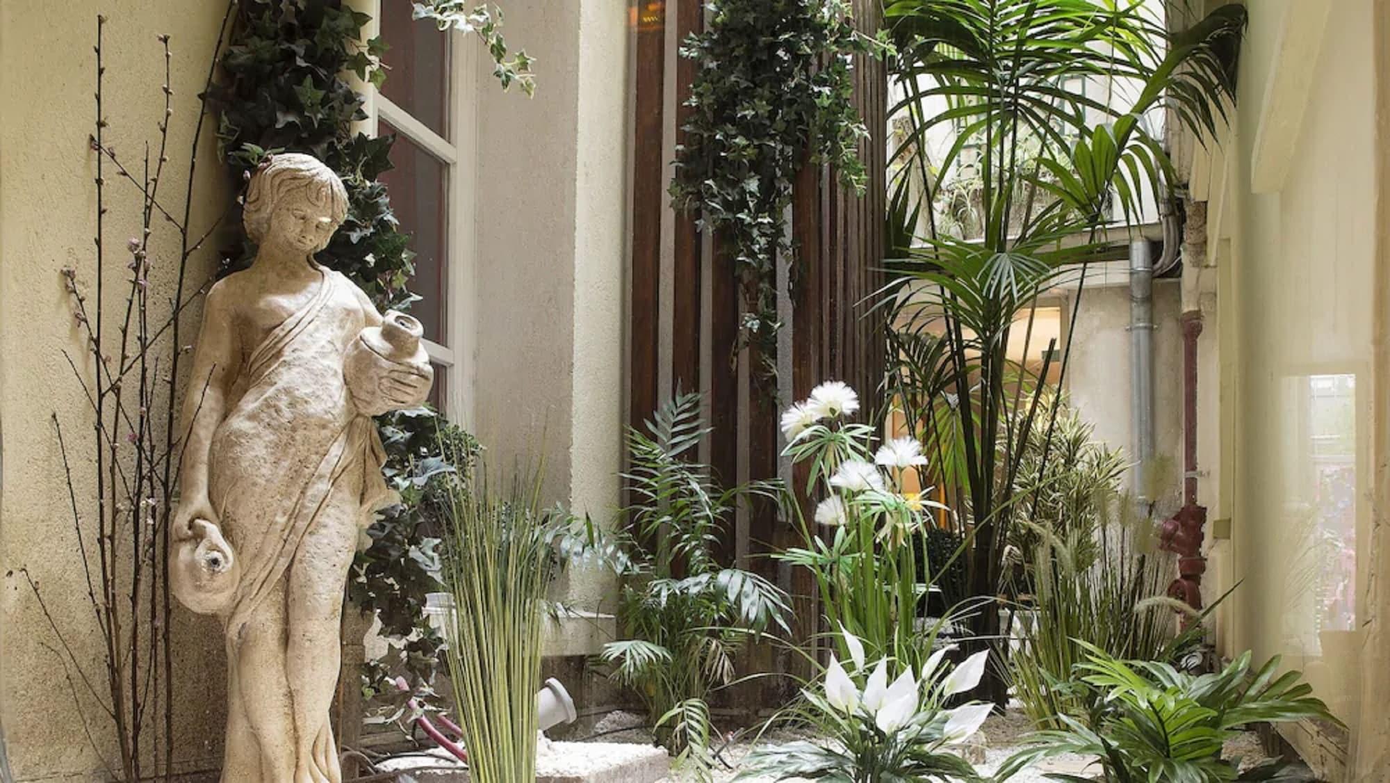 Hotel Louvre Bons Enfants Paris Exterior photo
